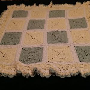 New hand knit crocheted baby blanket